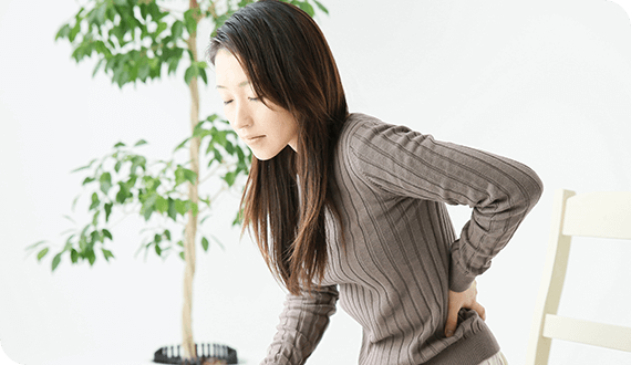 痛みを堪えて通院する必要はありません