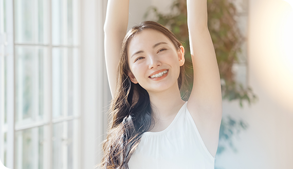 美姿勢で理想的なプロポーションに繋がります